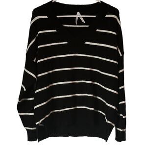 Dreamers by Debut Oversized V-Neck Striped Sweater Black/White Women's Small